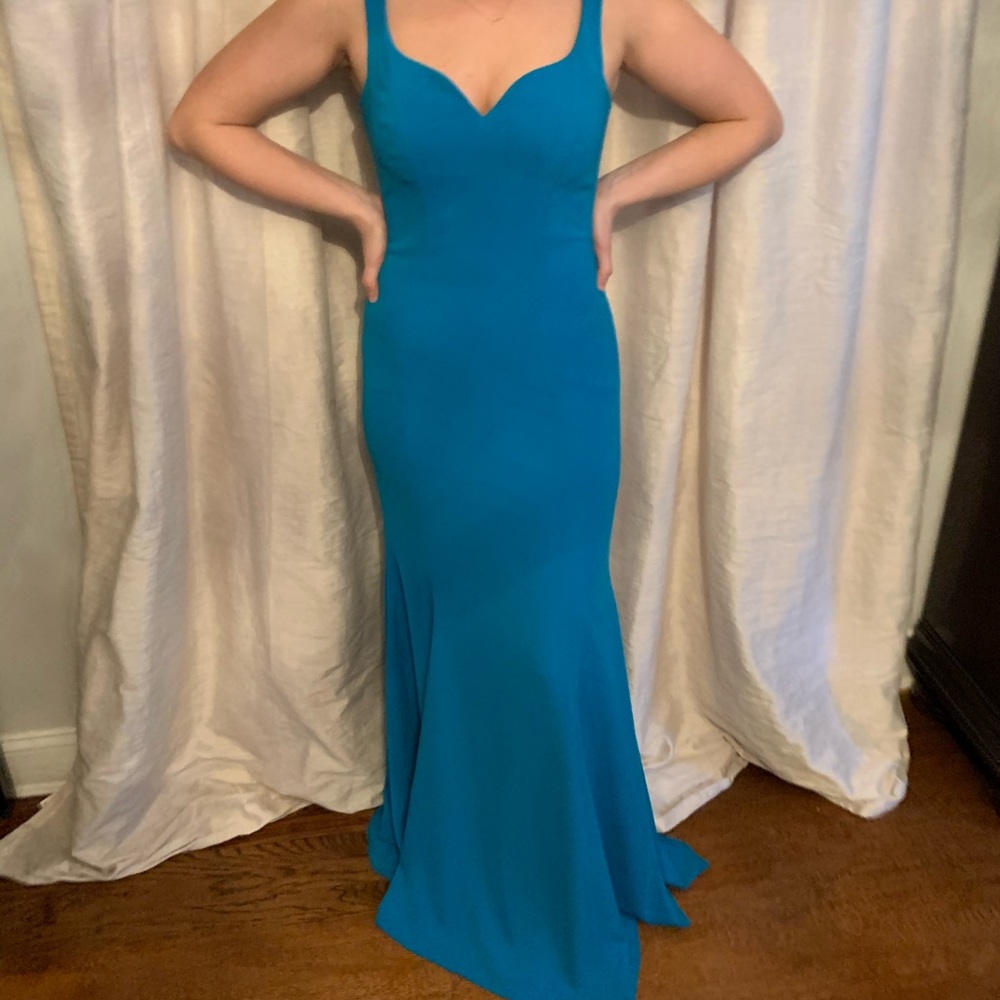 badgley mischka blue long dress 👗